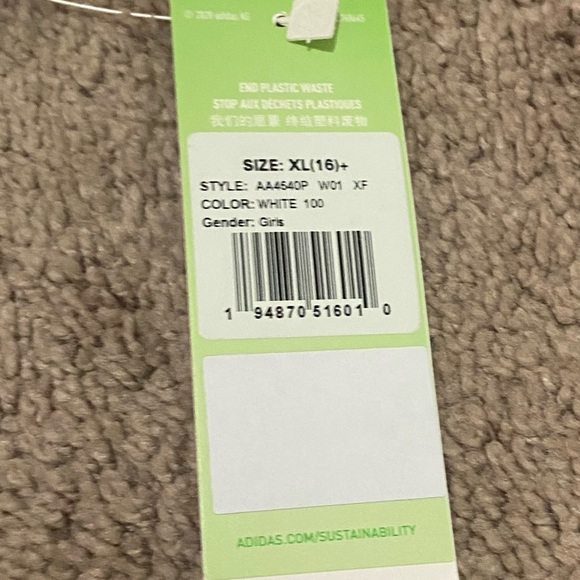 Girl’s Adidas Aeroready A five Top NWT - Picture 4 of 9